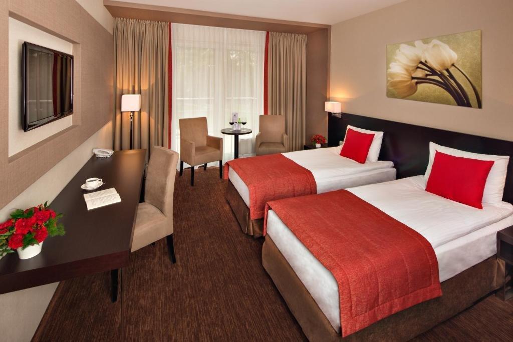 Z-Hotel Business & Spa Otwock Exteriér fotografie